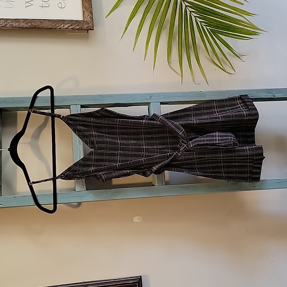 Romper - Picture 2 of 2